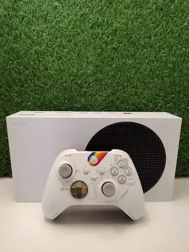 Xbox Series S & Starfield Limited Edition Controller