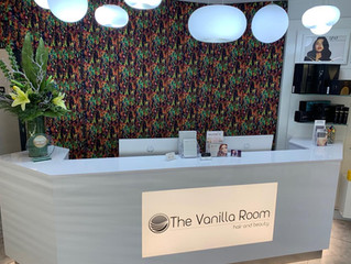 The Dos and Don’ts of Salon Reception Desks
