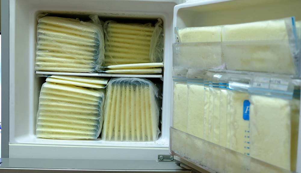 donating breastmilk breastfeeding nursing