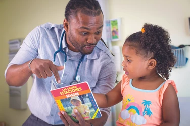 Worthy Cause: Reach Out and Read GNY Promotes Early Literacy in English, Spanish, Bengali, and More!