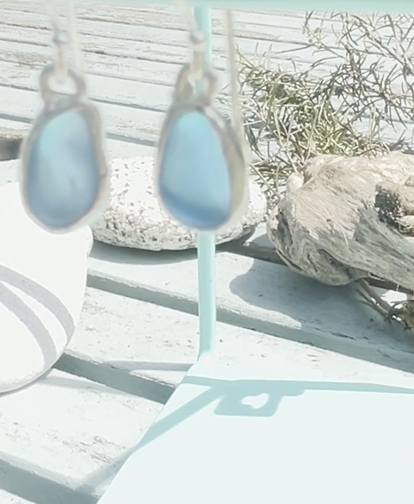 Thumbnail: Blue seaglass earrings 