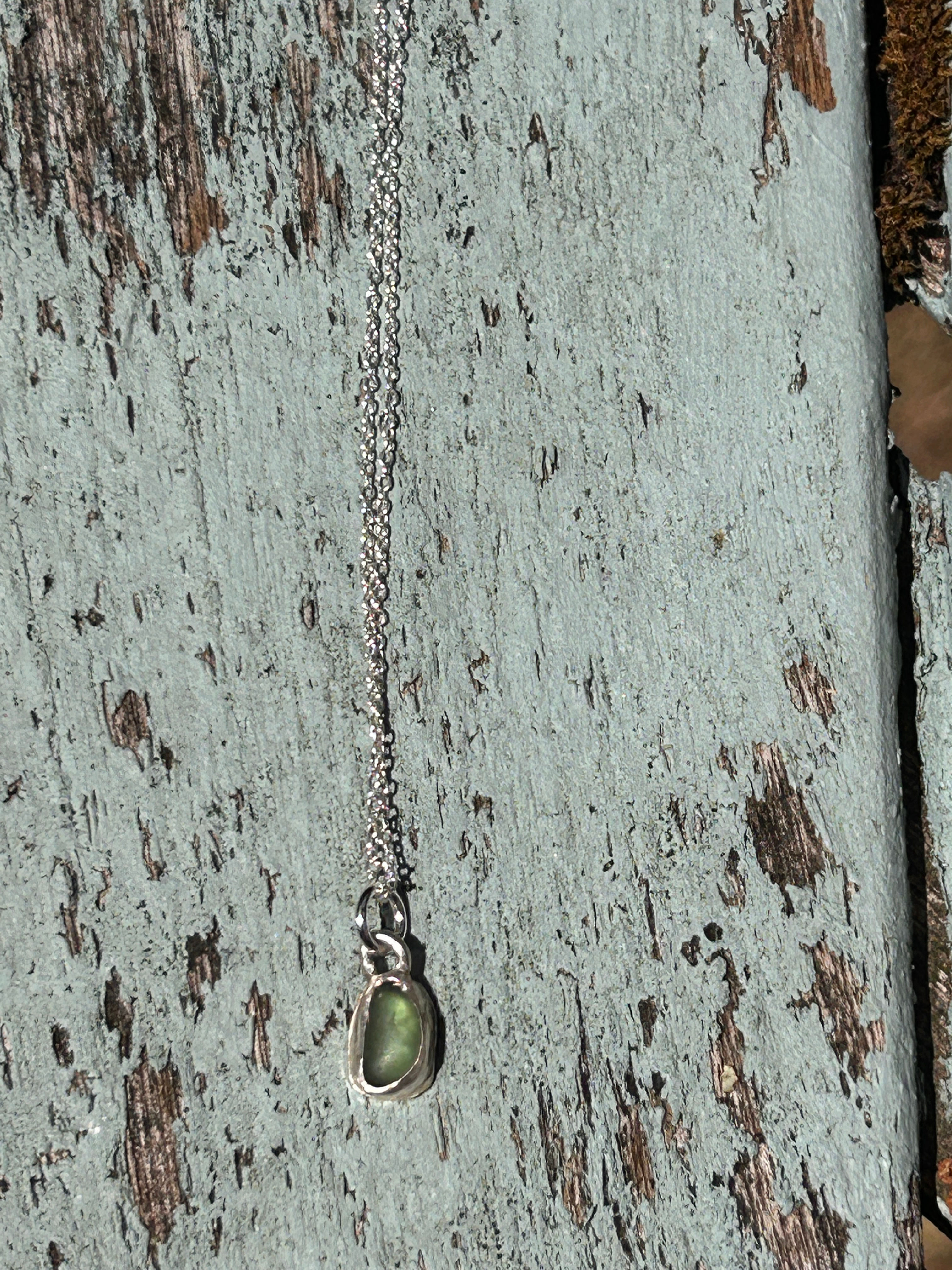 Green Seaglass silver necklace 14”