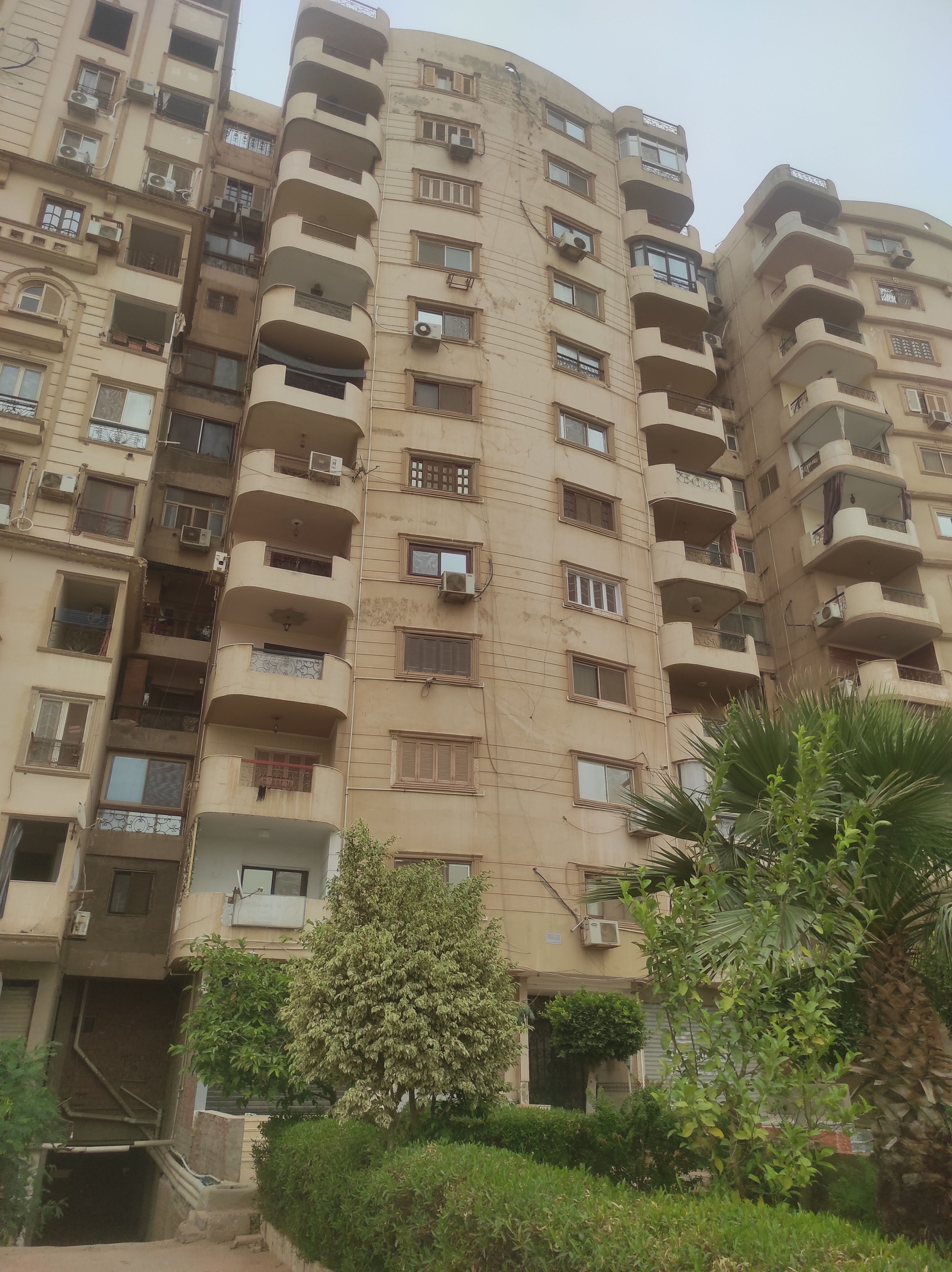 محل للبيع علي الطوب الاحمر بمدينة نصر عمارات التوفيقية مصطفي النحاس  55 م