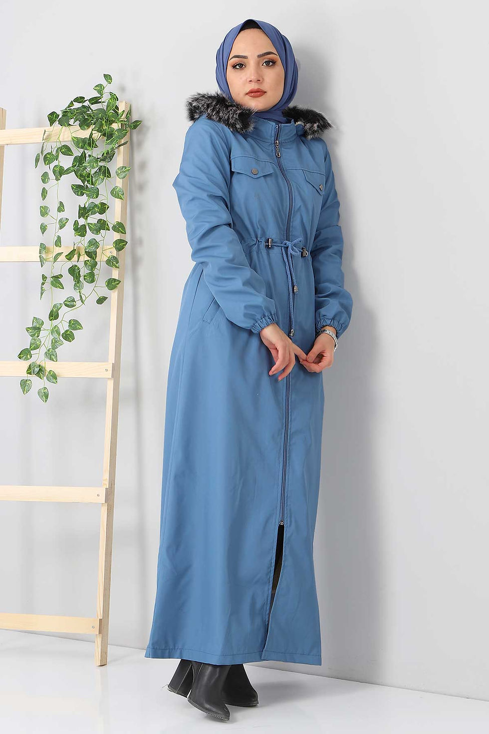 Thumbnail: Women's long blue zip coat