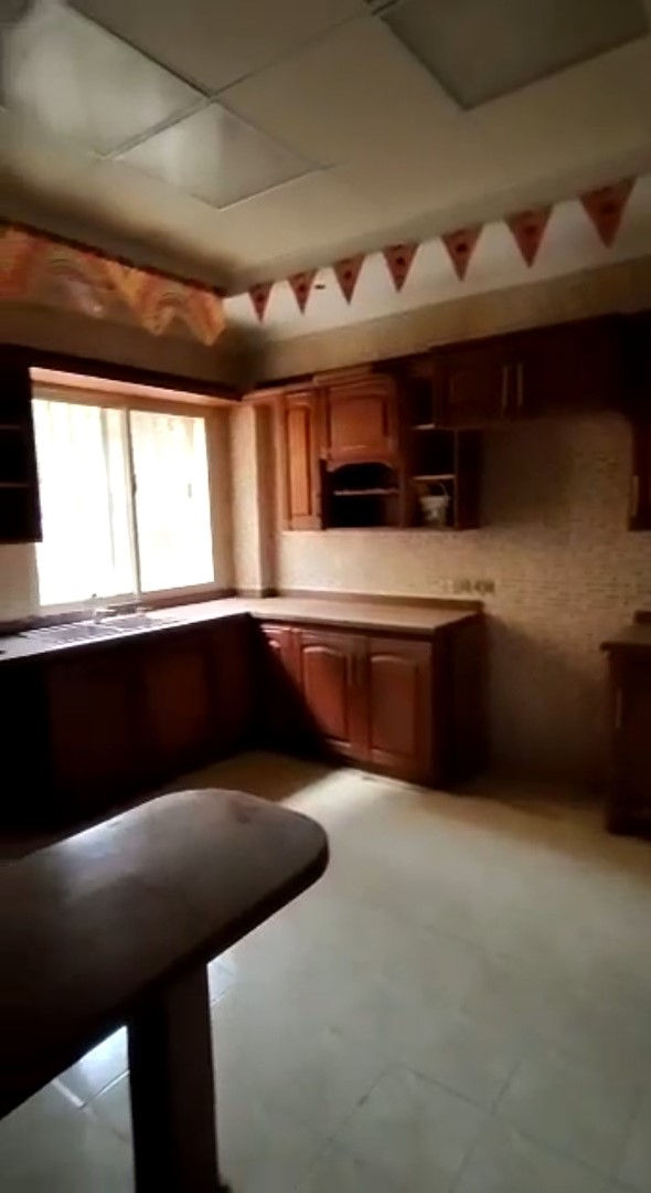 الصورة المصغرة: للبيع ڤيلا بكمبوند هاي تاون بالشروق مساحة الارض 240 متر