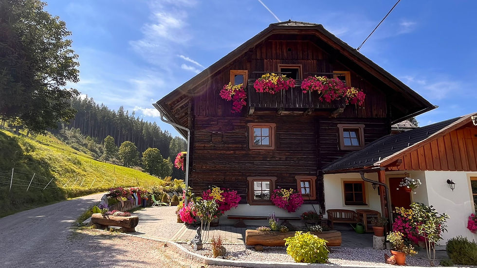 Herisch Haus mit Blumen.JPG