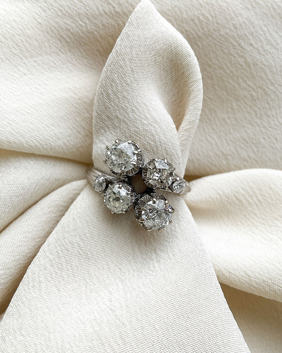 Thumbnail: Antique French double Toi et Moi diamond ring, 18K white