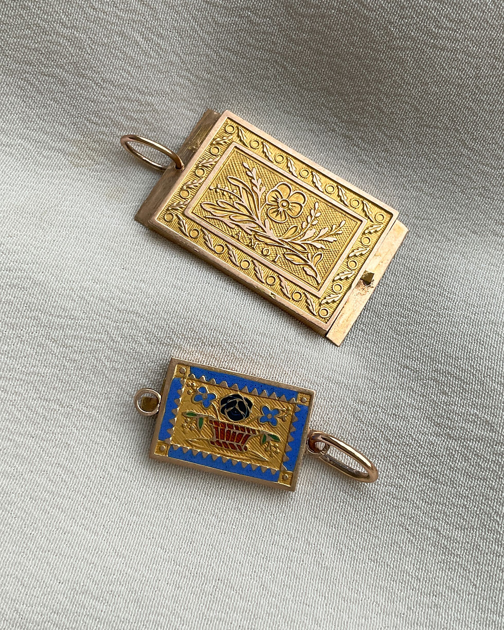 Thumbnail: Charm: Antique French double sided Enamel wedding clasp, 18K