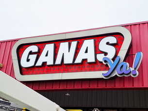 Ganas - Auto.