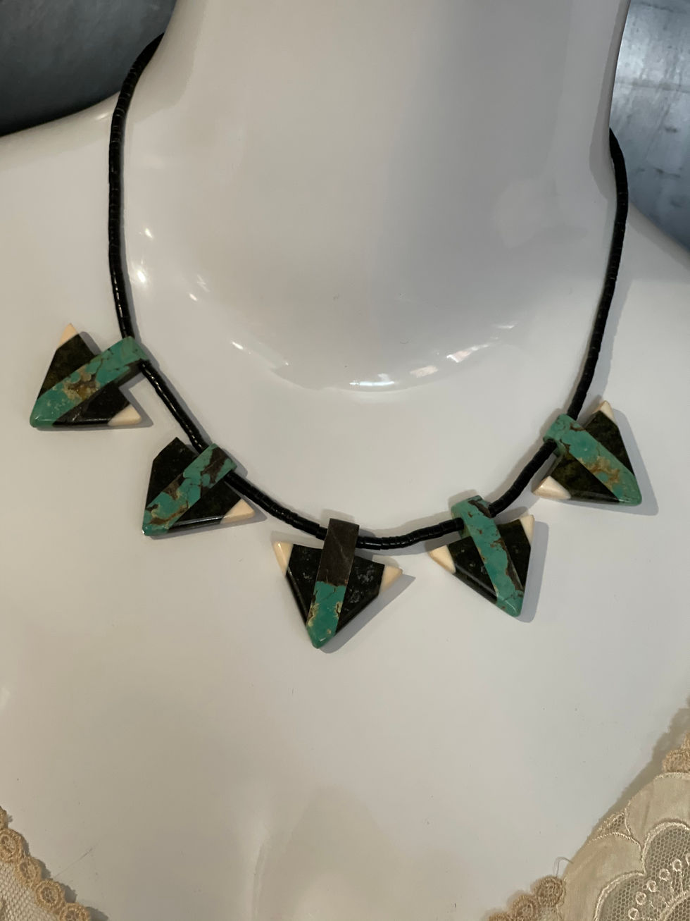 Thumbnail: Rare Navajo Santo Domingo Turquoise and Onyx Stone Necklace