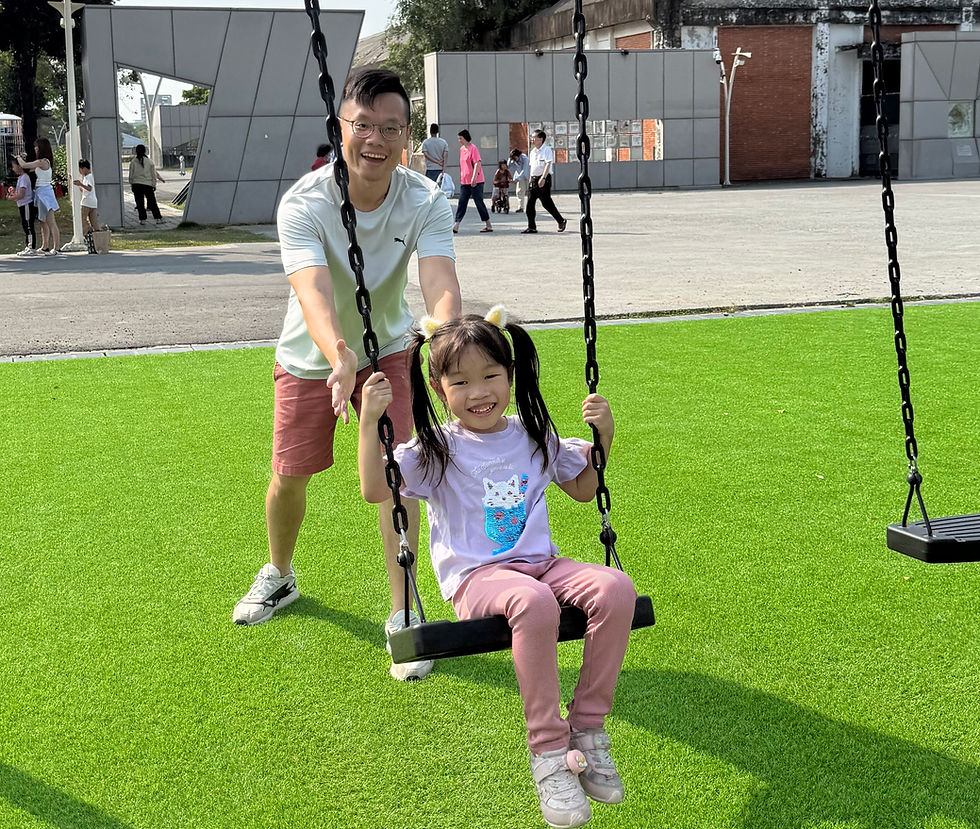 專蓋遊戲場的工程師爸爸