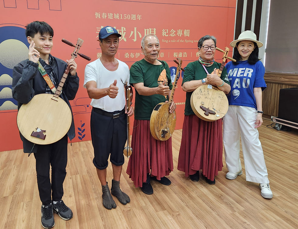 右起:李欣芸、黃却銀、吳登榮、陳慶松、潘宥任