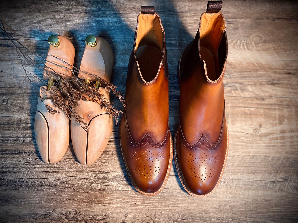 Thumbnail: Vintage Leather Brogue Boot G03-9
