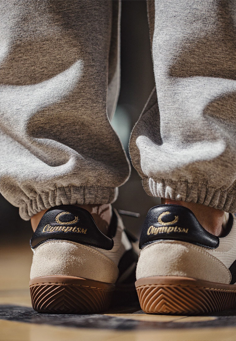 Thumbnail: Vintage German Trainer CQ-D2301002