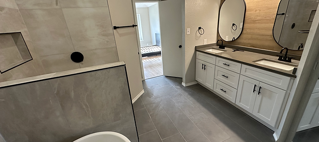 Bathroom remodeling project completed by FlexPro Renovation in Frisco TX