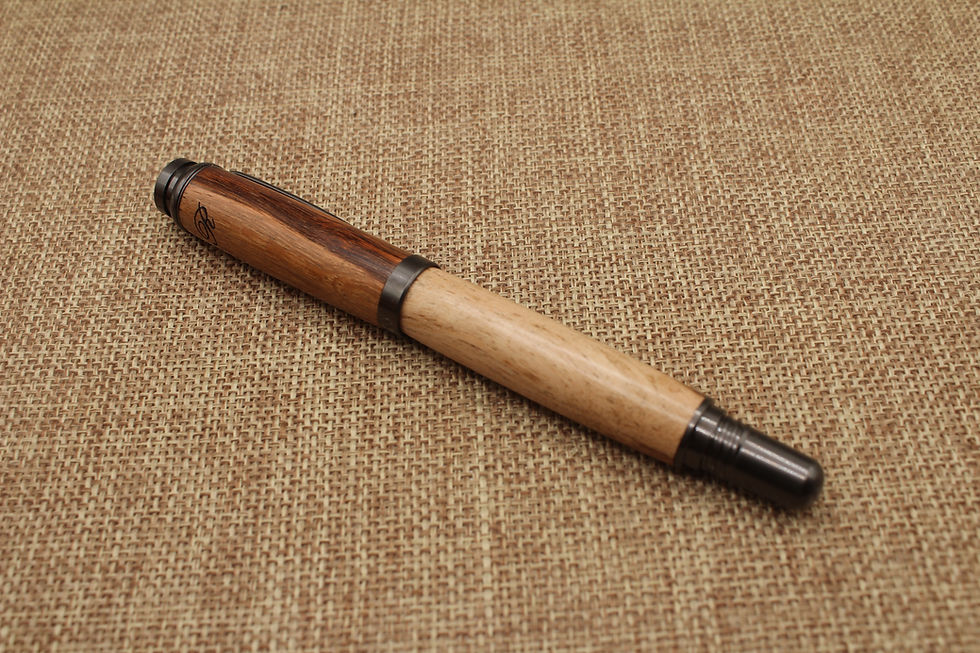 Miniature : stylo en bois