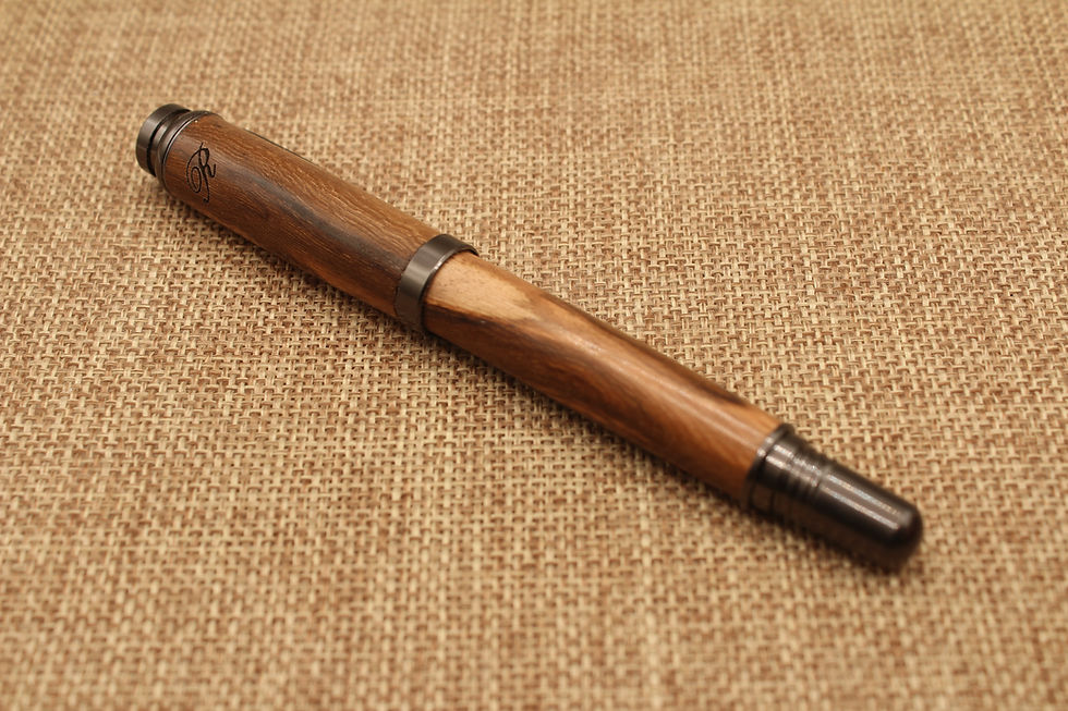 Miniature : stylo bois