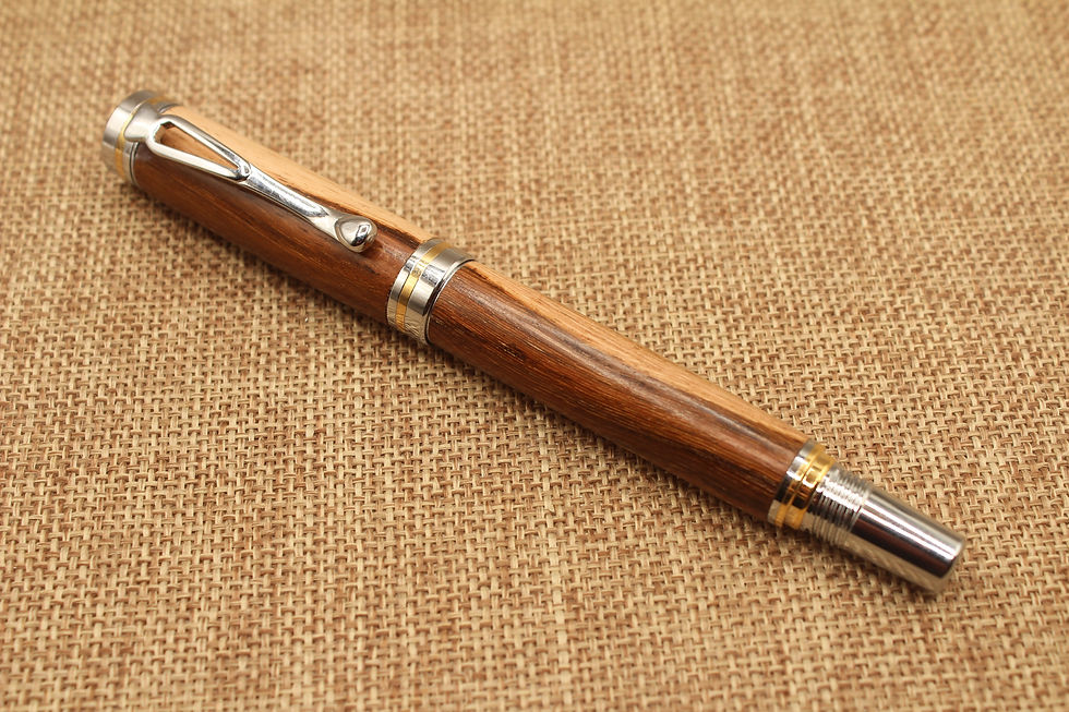 stylo en bois