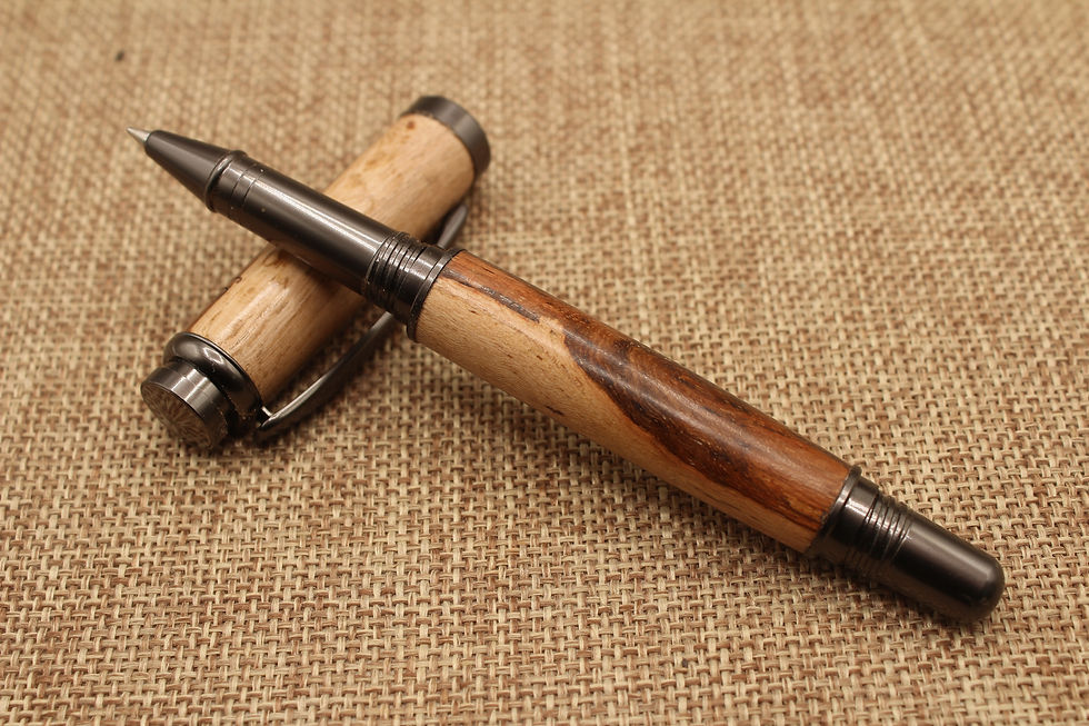 Miniature : stylo bois artisanal