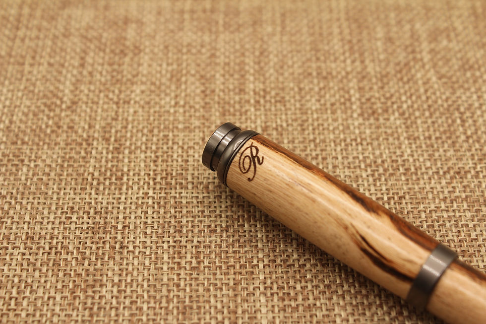 Miniature : stylo bois