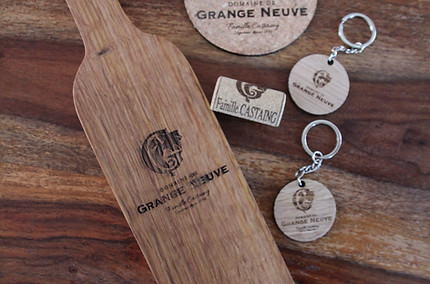 Bouteille, sous-verre et porte-clés en liège