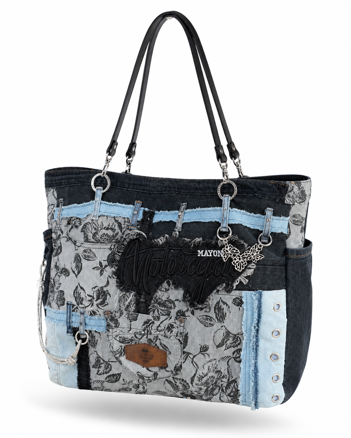Motorcycle Rebel XXL Shopper aus Upcycling Jeans mit Boho-Details und floralen Stoffelementen von Atelier Alex