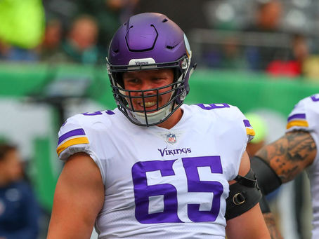 REPORT: Panthers signing Pat Elflein and Cam Erving!