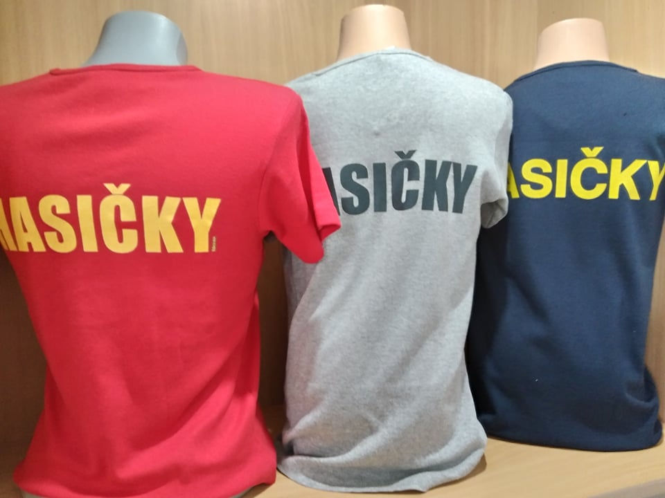 Miniatura: Trička dámská krátký rukáv se znakem a nápisem na prsou , záda nápis HASIČKY