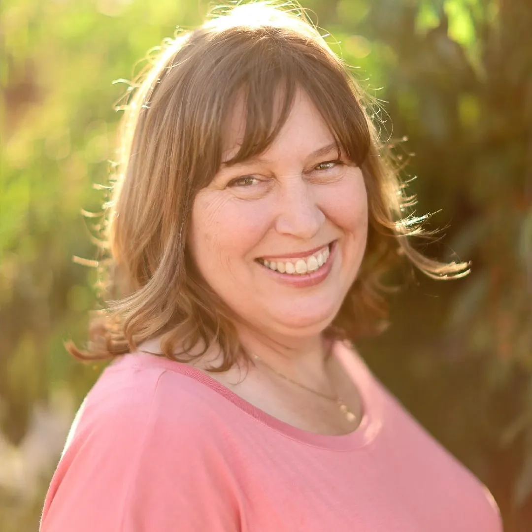 shelly drewsen, lmt at 208 massage and spa