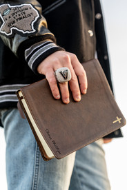 vandegrift-senior-photos-austin-texas-stadium-lacross-football