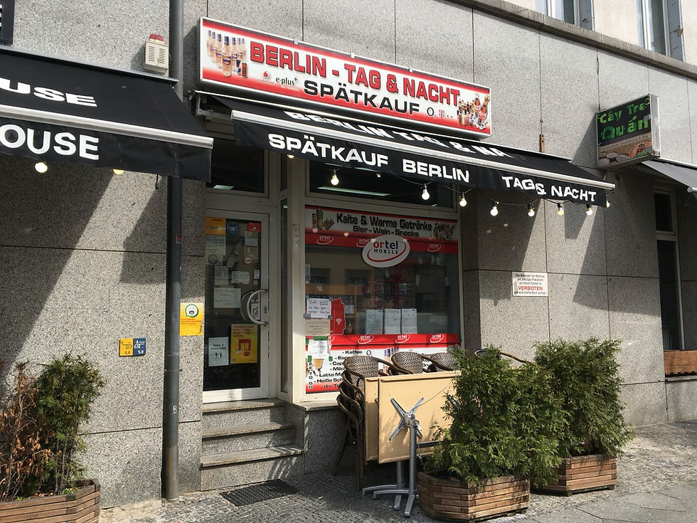 A Tag und Nacht Spätkauf storefront on Potsdamer Straße in Berlin.
