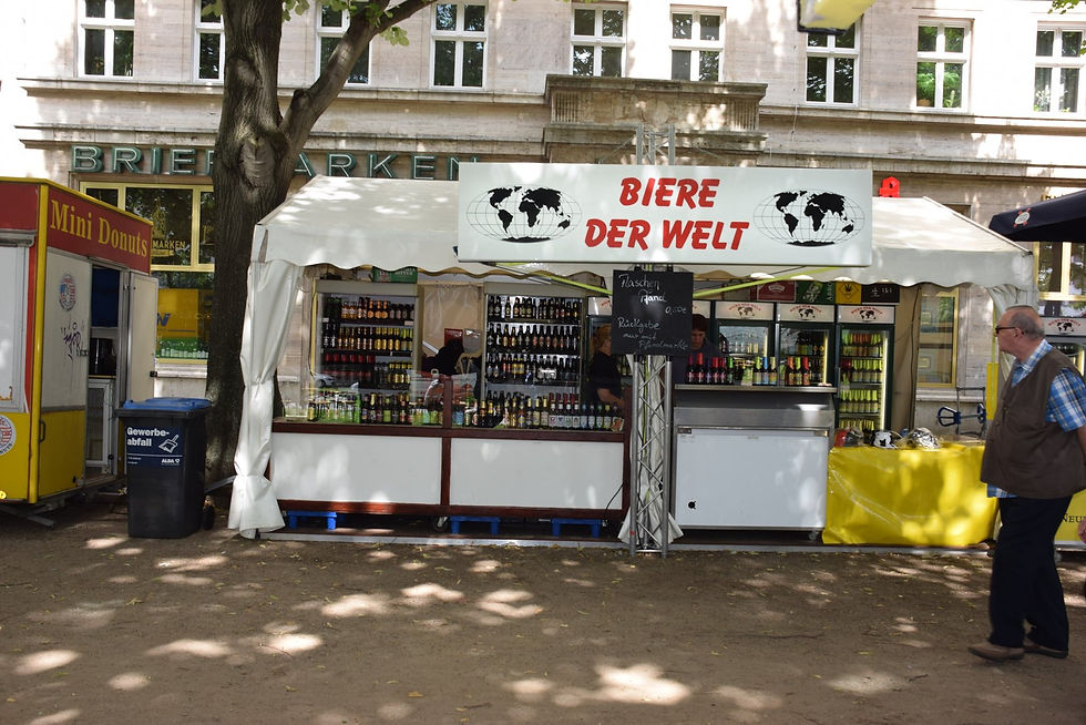 Archive photograph of a Biere der Welt stall at the former Internationales Berliner Bierfestival on Karl-Marx-Allee in 2017