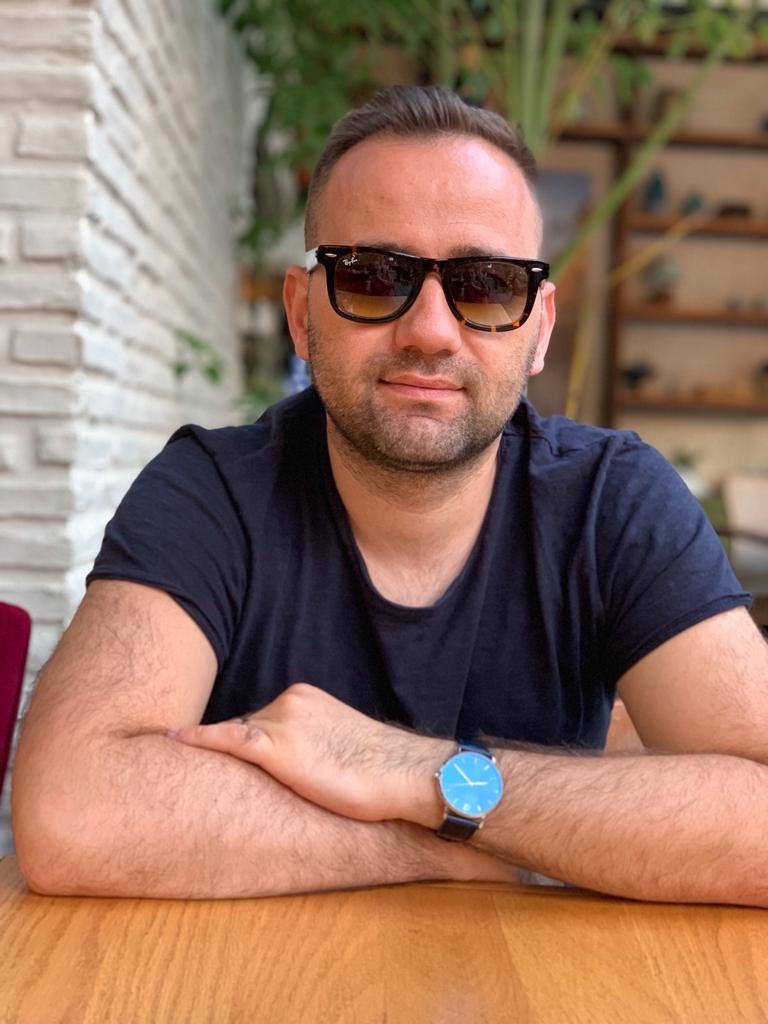 Yazarın fotoğrafı: Salih Yanbastioglu