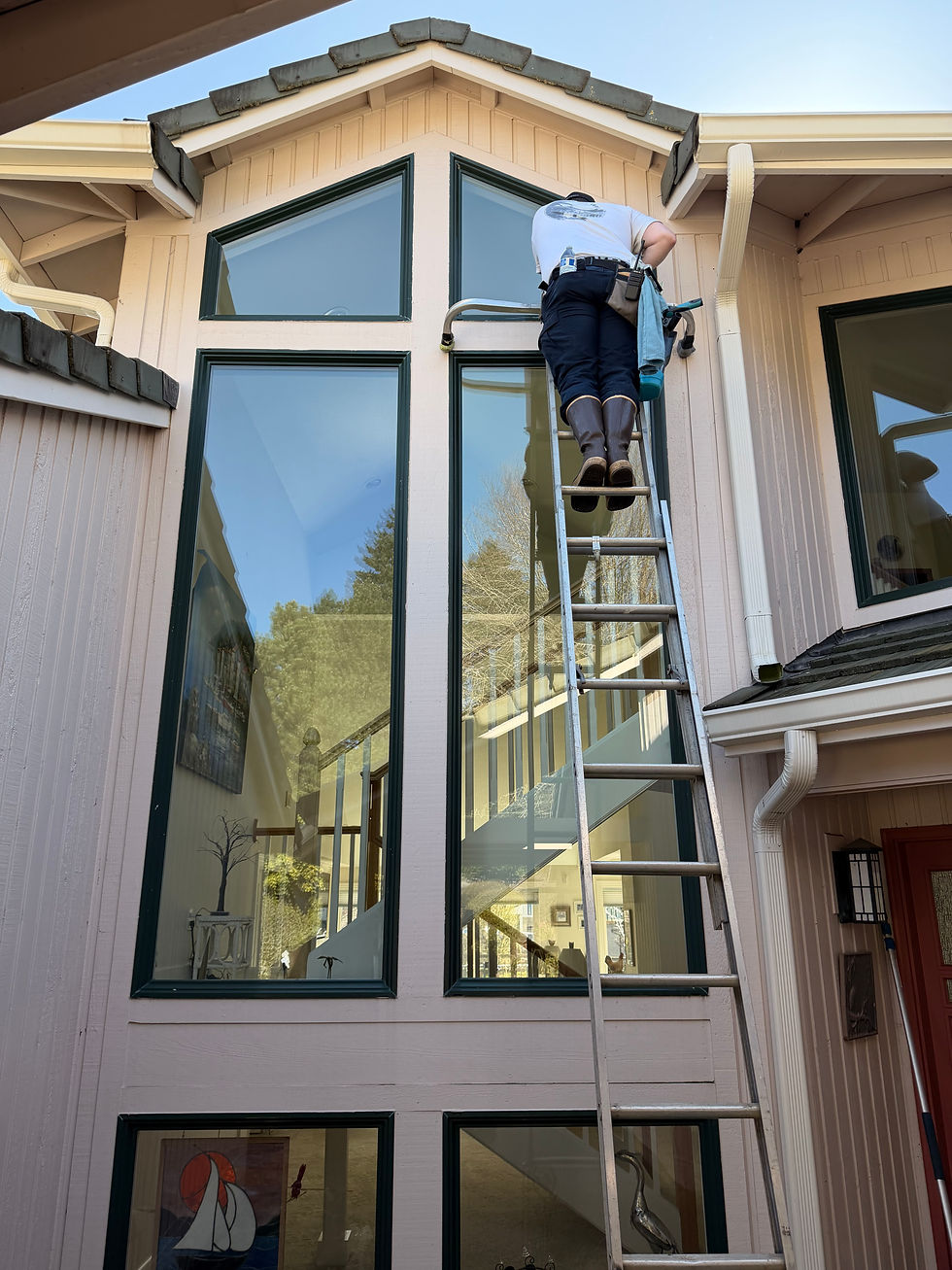 Solar panel roof cleaning Vancouver WA safe soft wash
