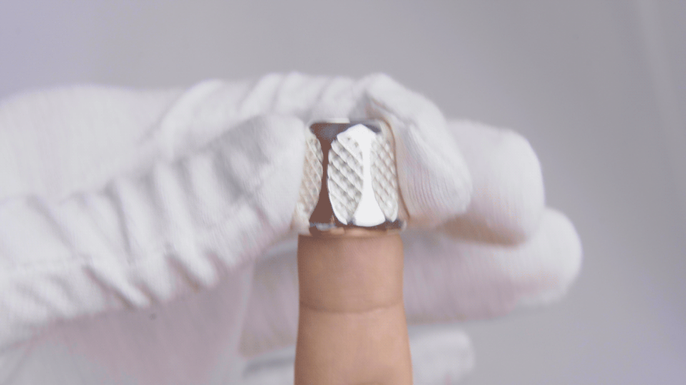 Clean-Finger-1.gif