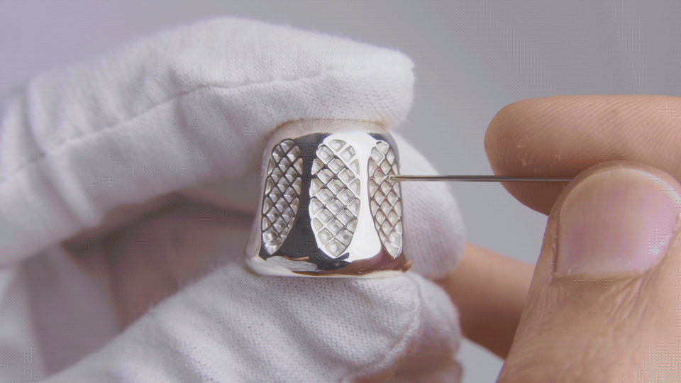 Needle-Grip-1.gif