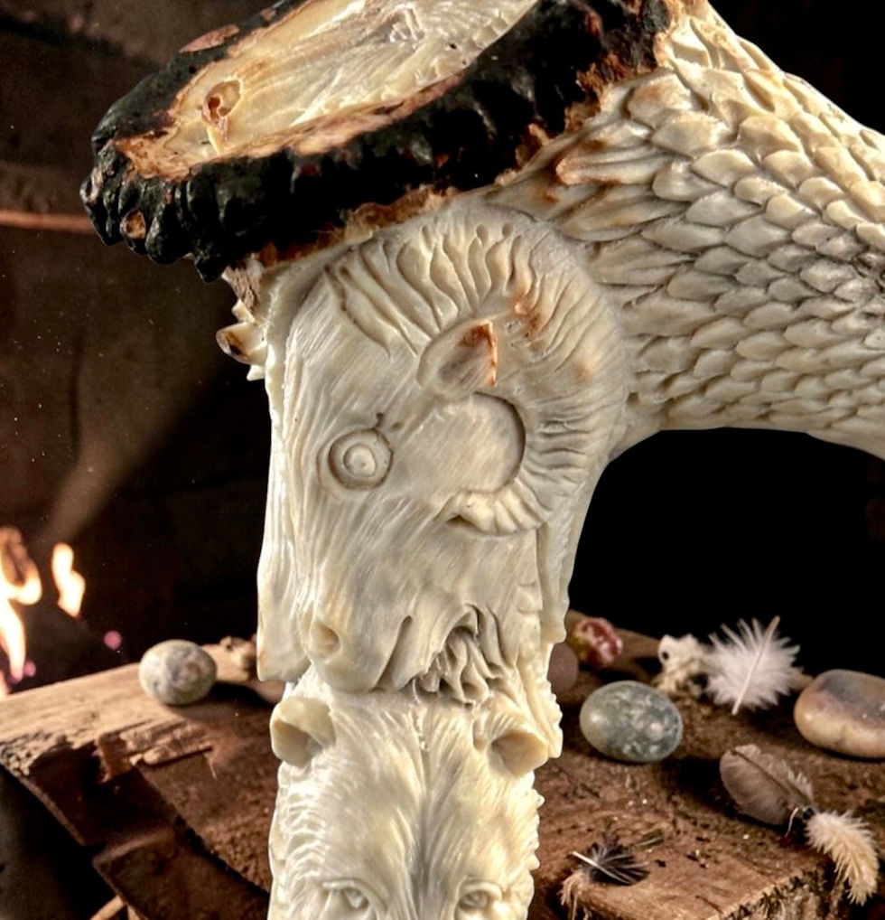 Thumbnail: Talking Stick Totem van Hert Hoorn  