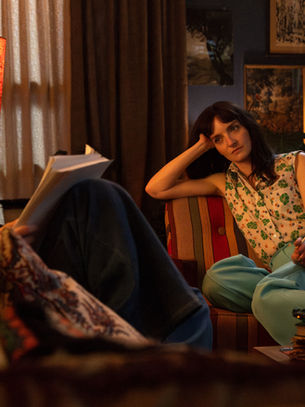 Agathe (Electra Codina Morelli) et sa mère Thérèse (Larissa Corriveau)