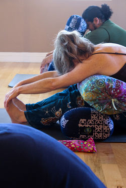 Zeeta Body - Bolster, Yoga Prop