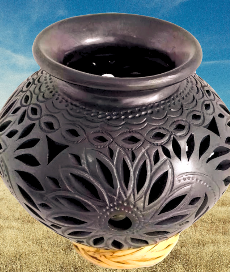 CONOCE ESTA HERMOSA ALFARERÍA DE NUESTROS ARTESANOS OAXAQUEÑOS: ¡EL BARRO NEGRO!