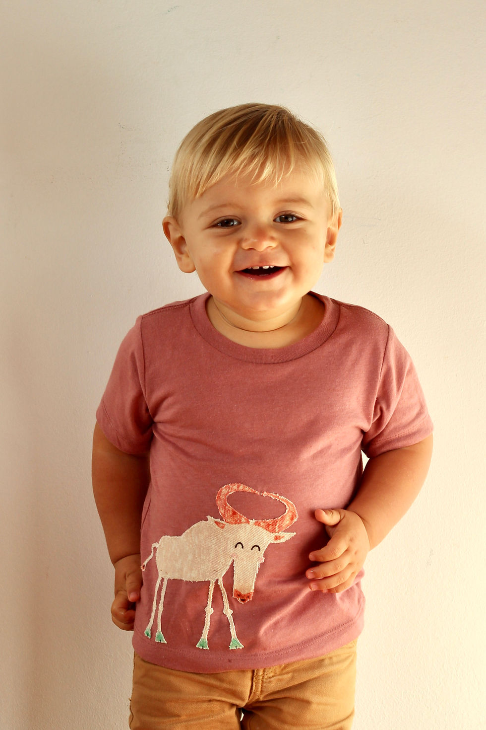 Thumbnail: Giggling Gnu Appliqué T-shirt