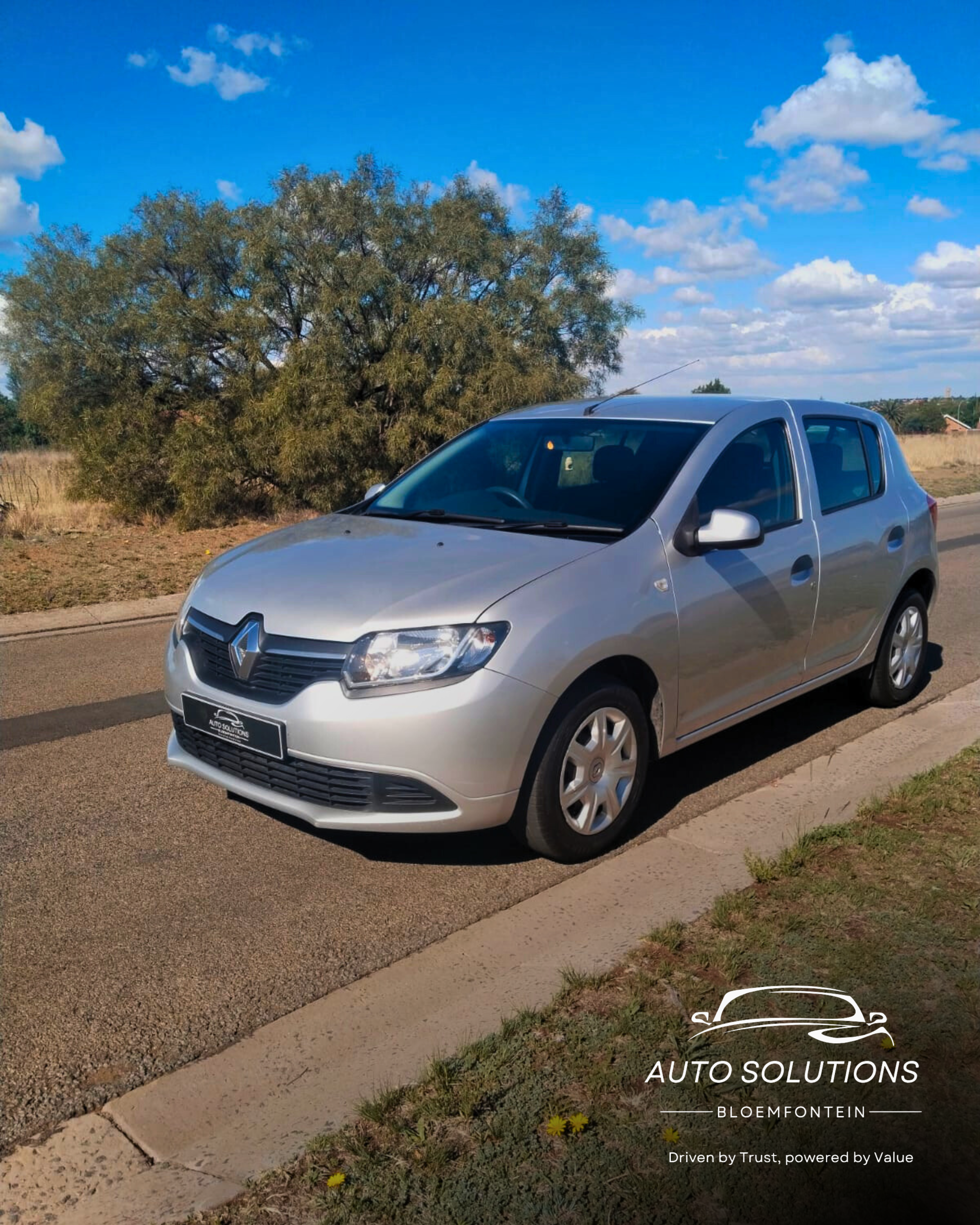 Renault Sandero 900T Dynamic 2015 107 000km  R109 900