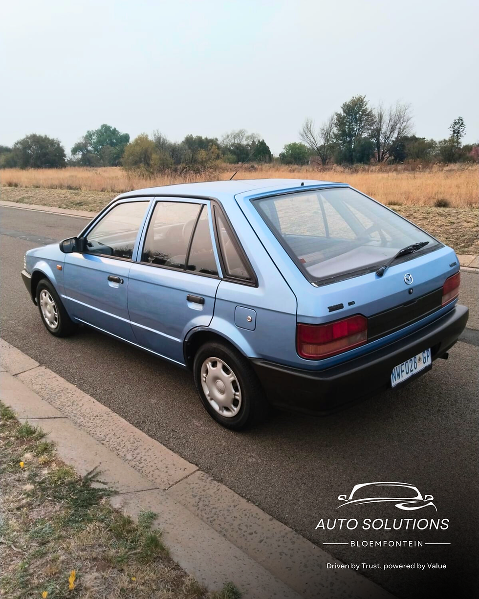 Thumbnail: Mazda 323 130