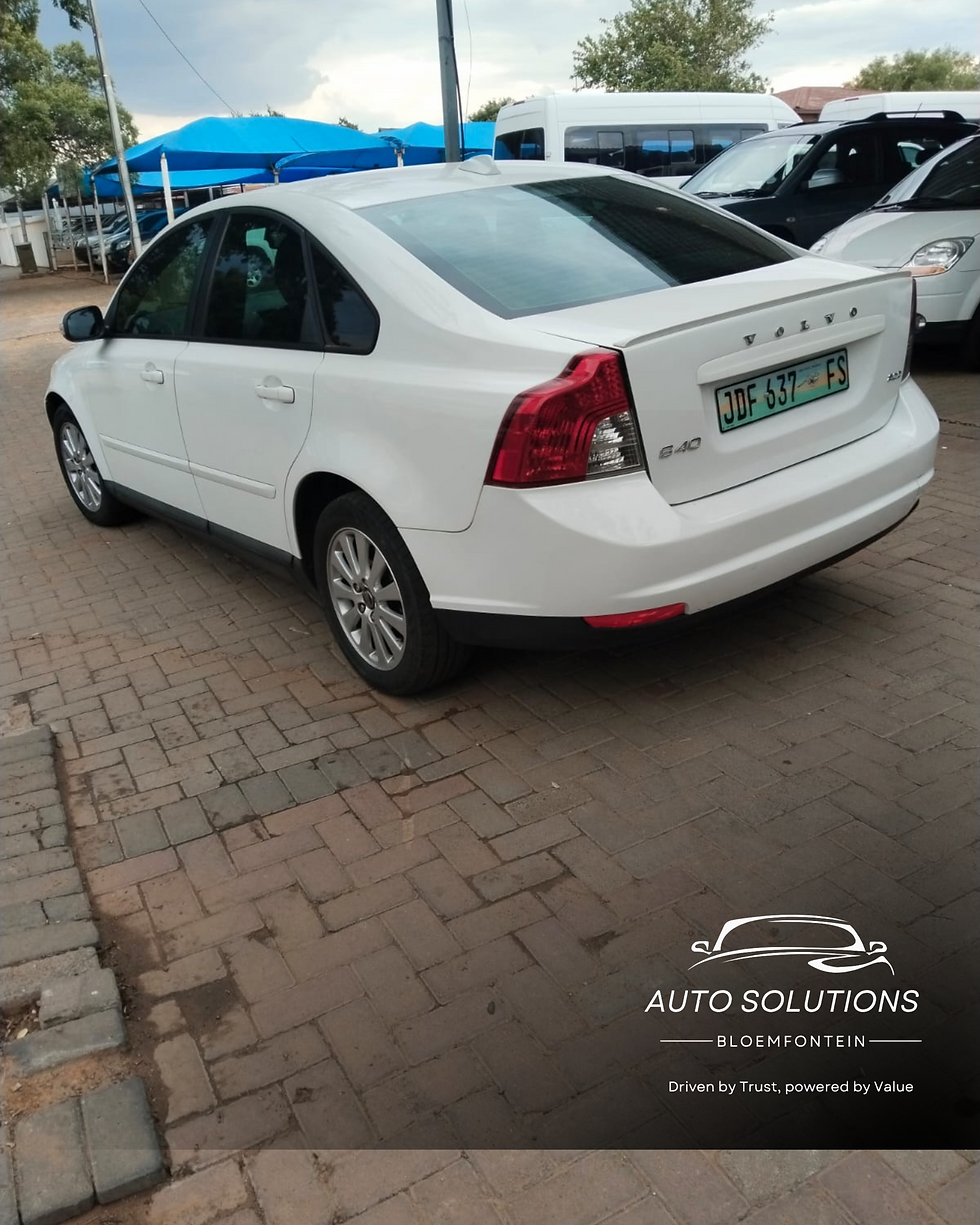 Thumbnail: Volvo S40 2.0 Diesel