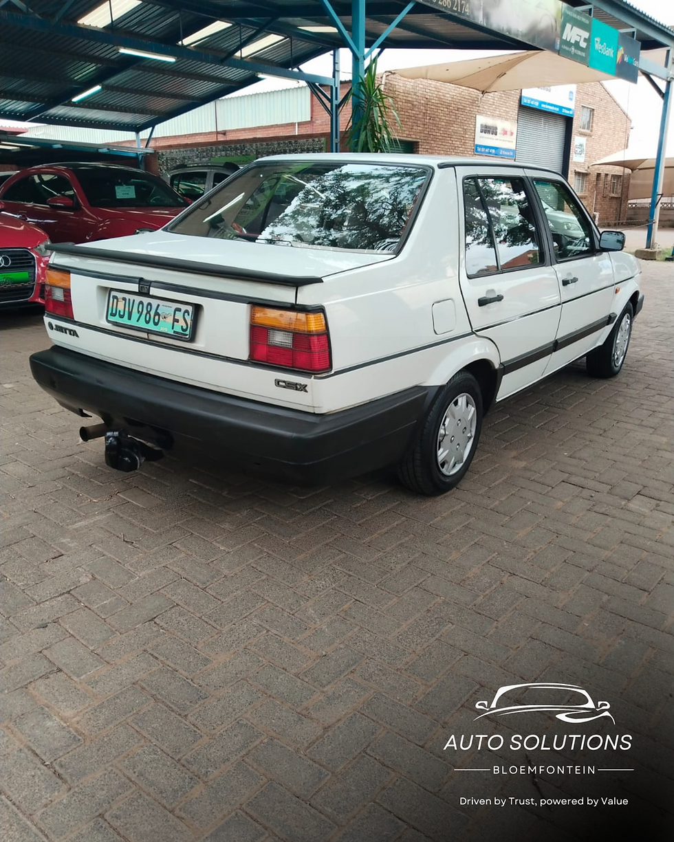 Thumbnail: Volkswagen Jetta II 1.8