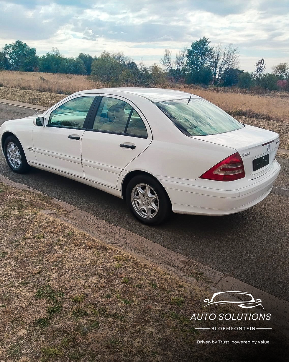 Thumbnail: Mercedes-Benz C180K Classic