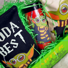 Yoda birhtday gift decorated box 1.jpg