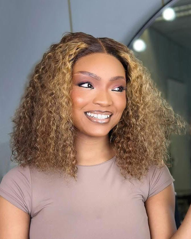 Brazilian honey blonde water wave 5x5 glueless