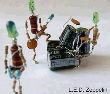 942753_213740305454115_1987487431_n.jpg