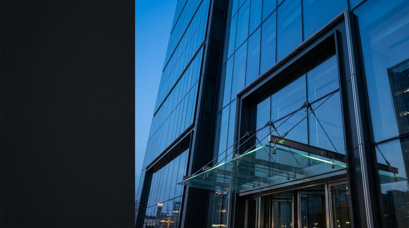 Dramatic structural glass façade with point-supported glazing
